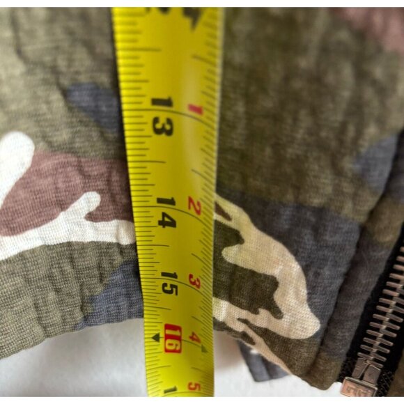 Alexis Women Long Sleeve Zip Front Closure Zipper Front Pocket Jacket Camouflage - Picture 5 of 15